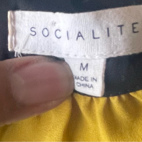 Socialite women’s blouse - Picture 2 of 6